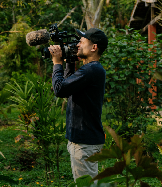 Designer - Social Media & Performance